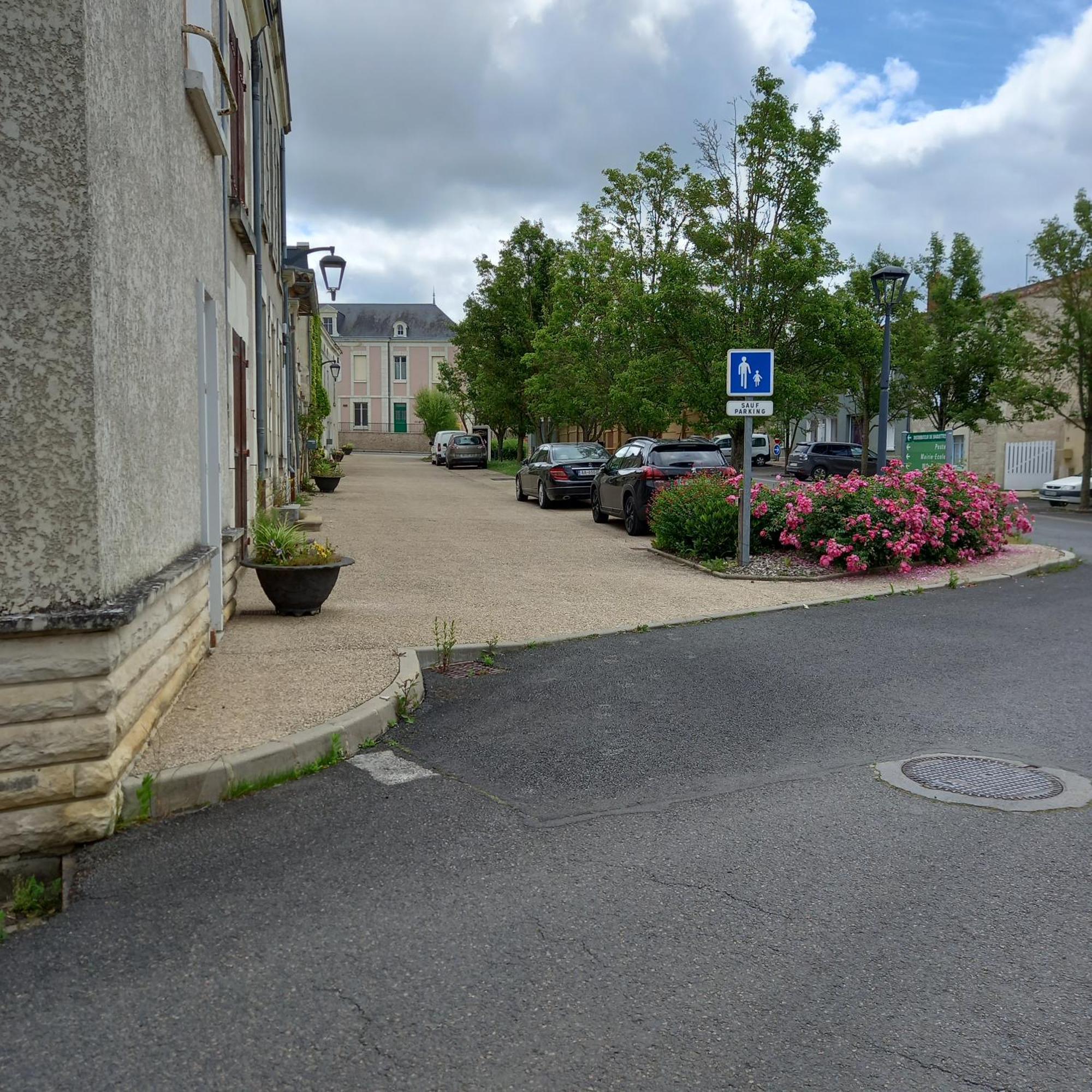 Une Chouette Maison Arcay  Exterior photo